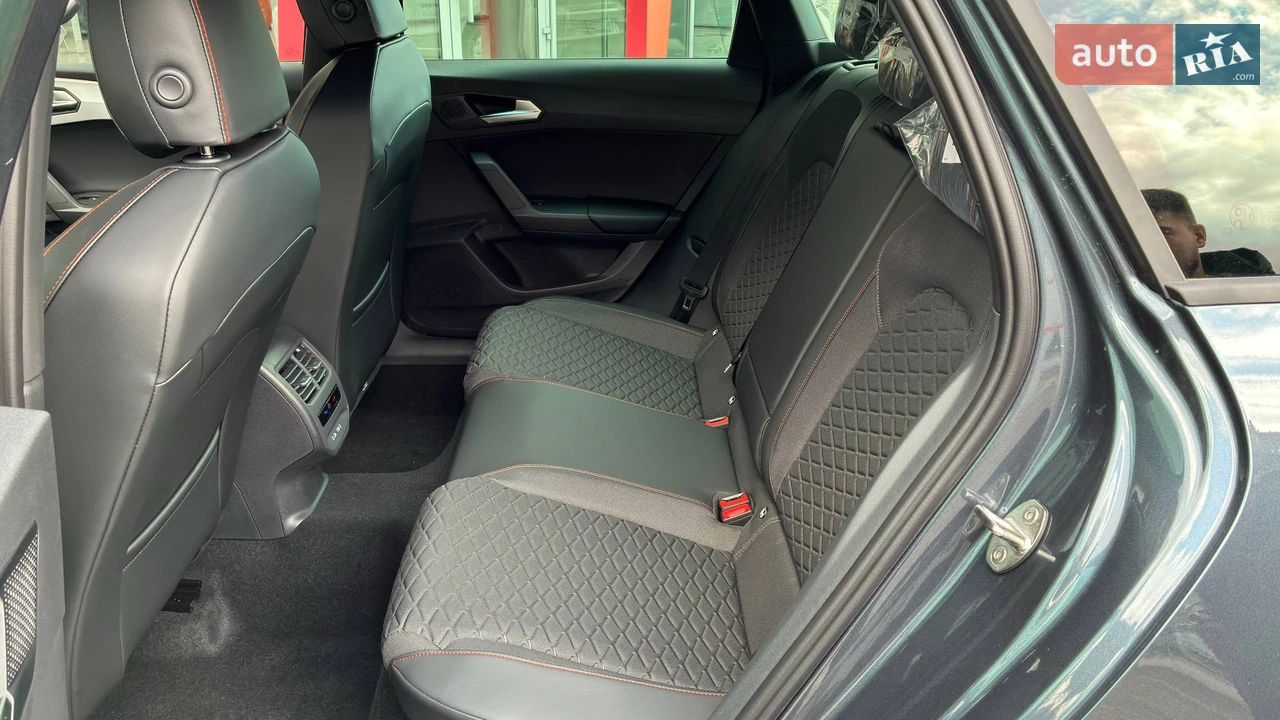 SEAT-13