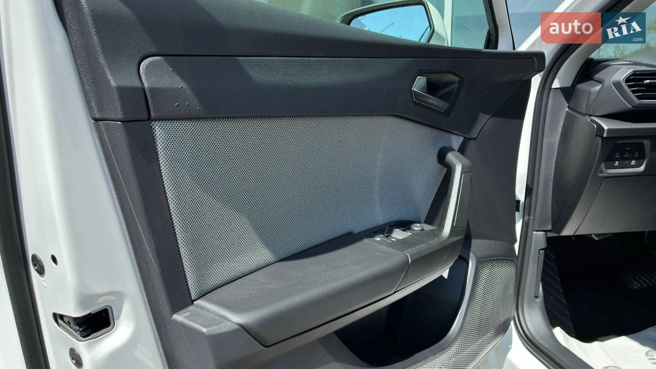 SEAT-11