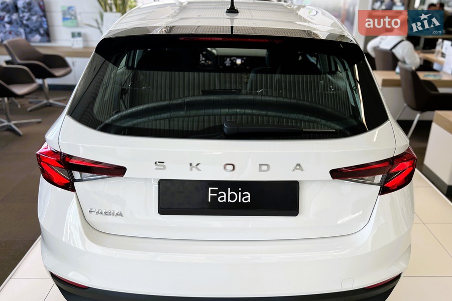 Skoda Fabia - фото 6