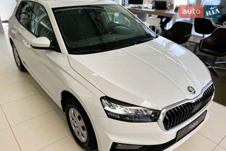 Skoda Fabia - фото 4