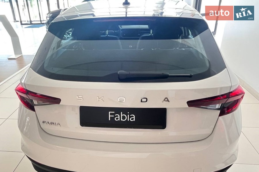 Skoda Fabia - фото 6