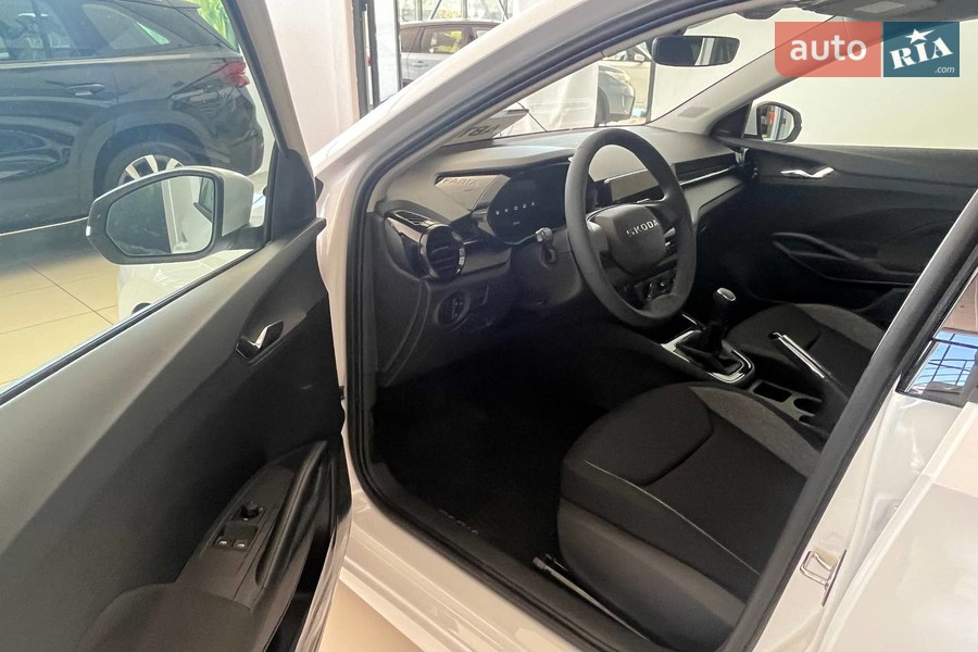 Skoda Fabia - фото 21