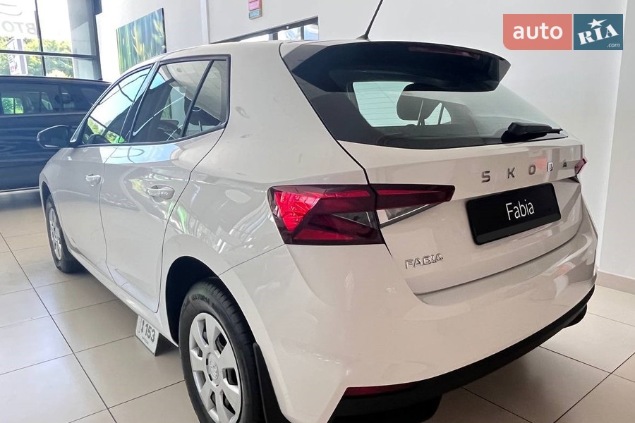 Skoda Fabia - фото 7