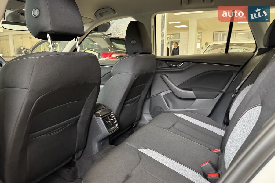 Skoda Kamiq - фото 19