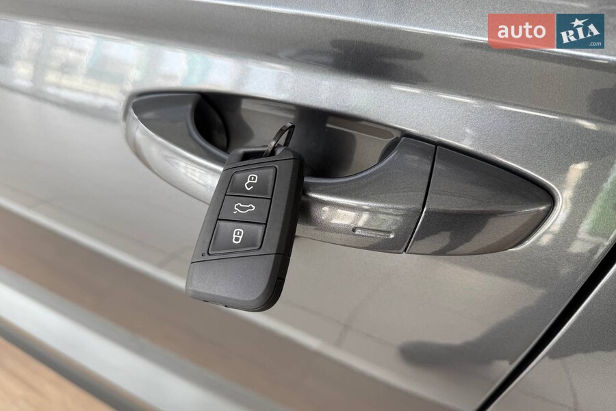 Skoda Karoq - фото 12