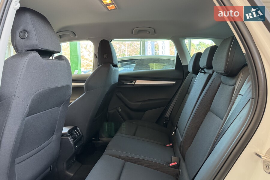 Skoda Karoq - фото 17