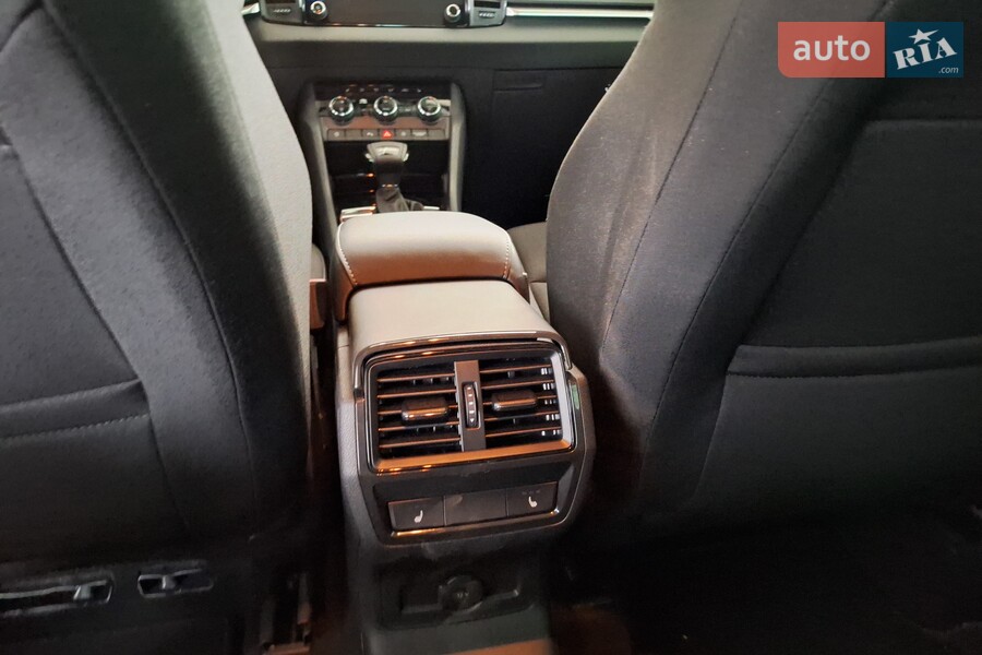 Skoda Karoq - фото 18