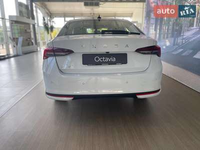 Новый Skoda Octavia 2025 - фото 5