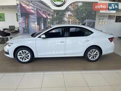 Новий Skoda Octavia 2025 - фото 3