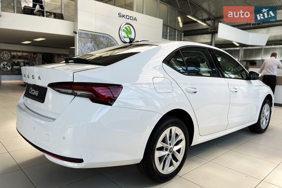 Skoda Octavia - фото 8