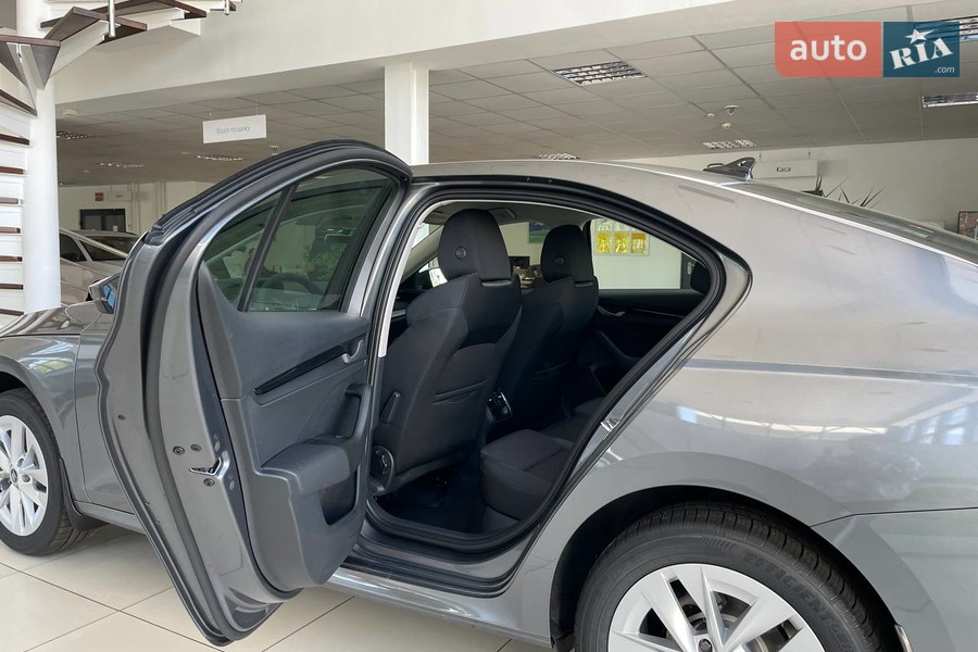 Skoda Octavia - фото 14