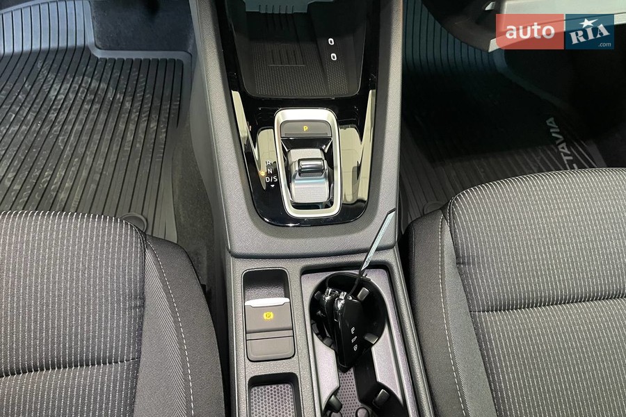 Skoda Octavia - фото 27