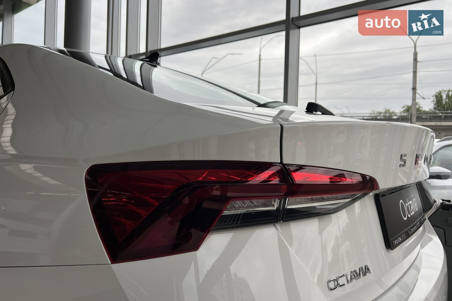 Skoda Octavia - фото 15