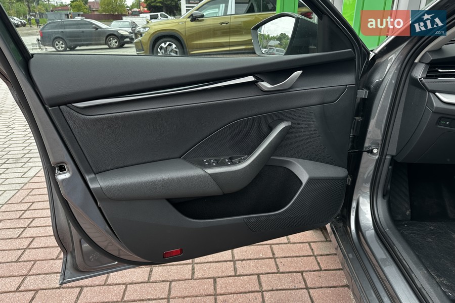 Skoda Octavia - фото 14