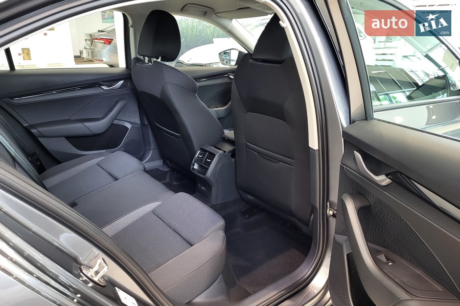 Skoda Octavia - фото 18