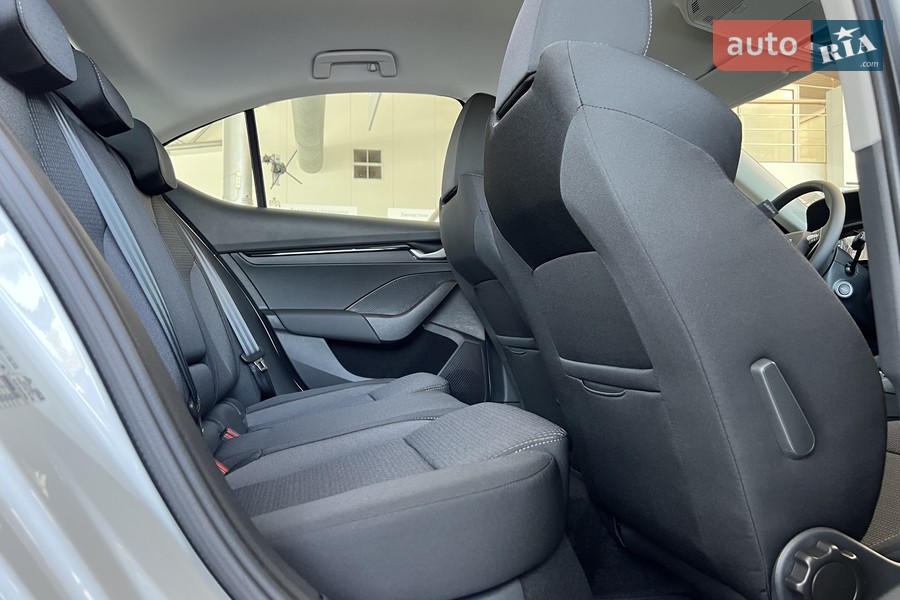 Skoda Octavia - фото 14