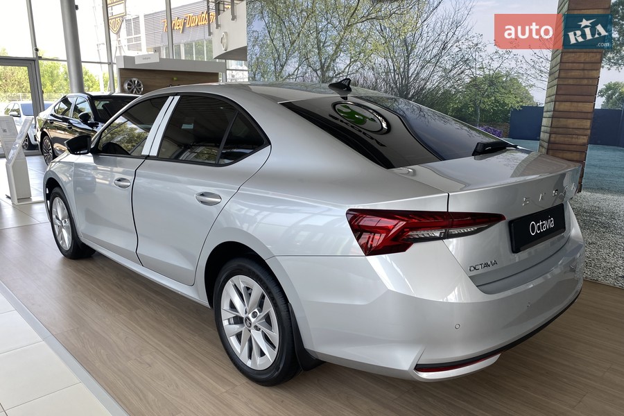 Skoda Octavia - фото 8