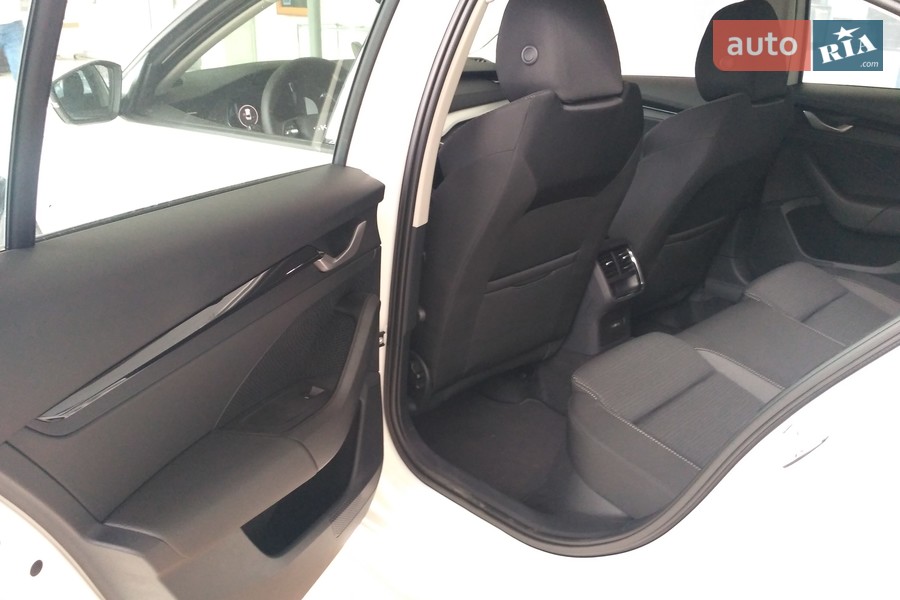 Skoda Octavia - фото 15