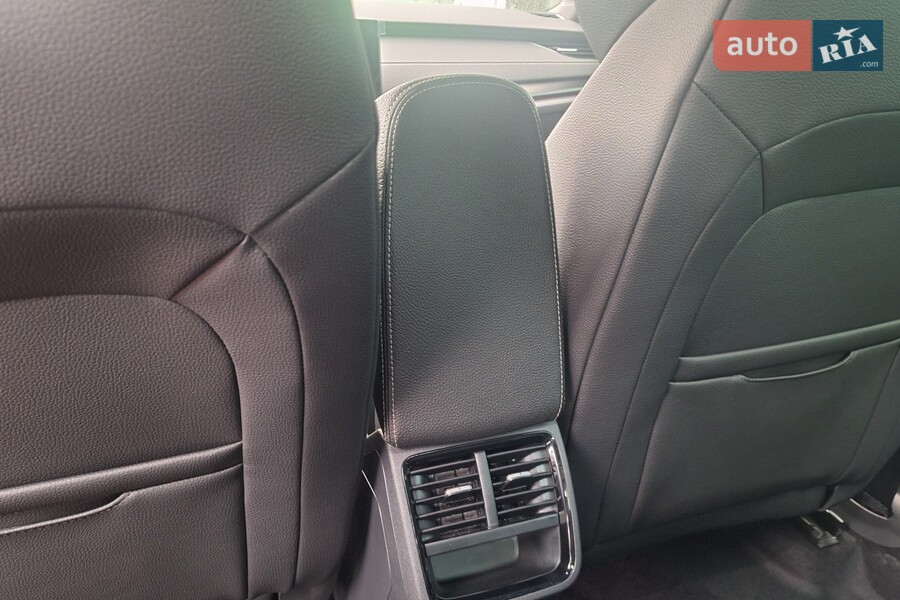 Skoda Octavia - фото 12