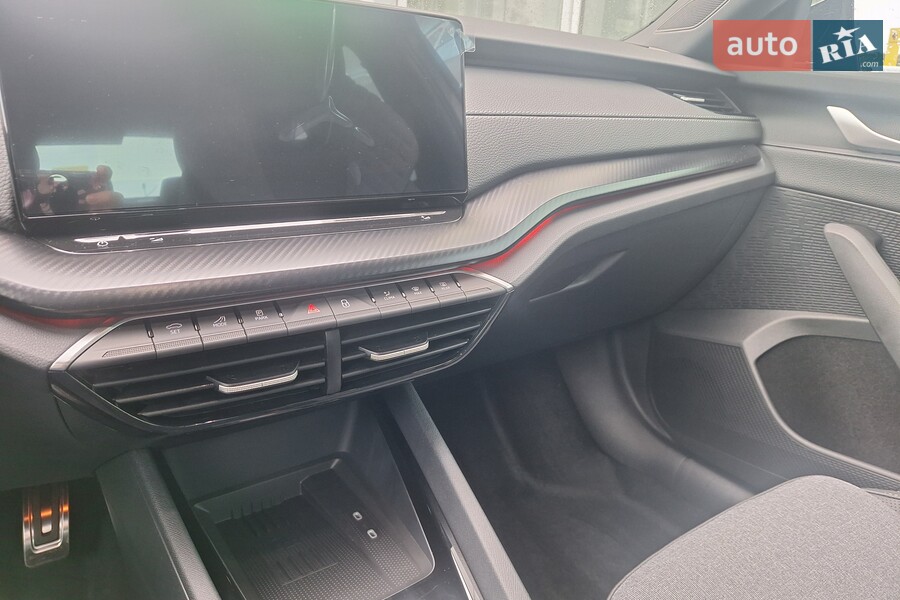 Skoda Octavia - фото 16