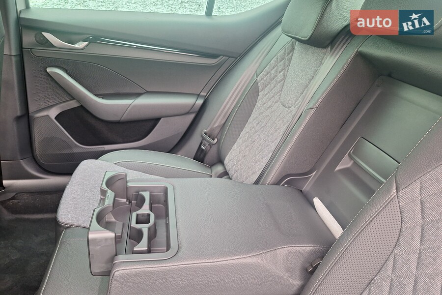 Skoda Octavia - фото 26