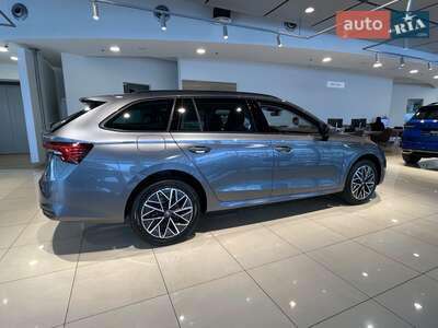 Новый Skoda Octavia 2025 - фото 3