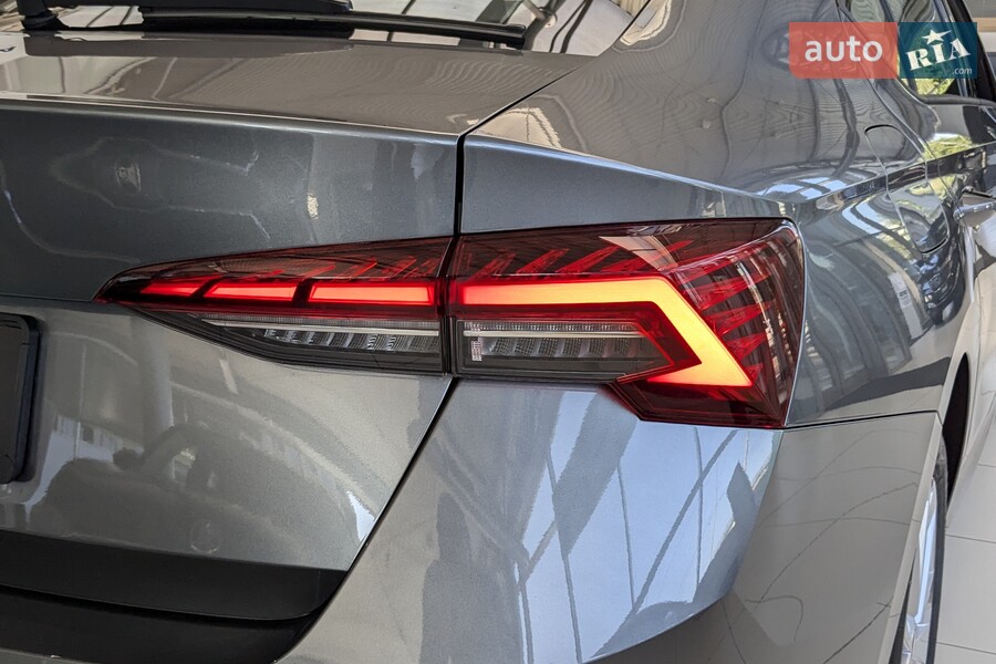 Skoda Octavia - фото 12