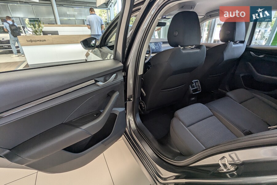 Skoda Octavia - фото 15