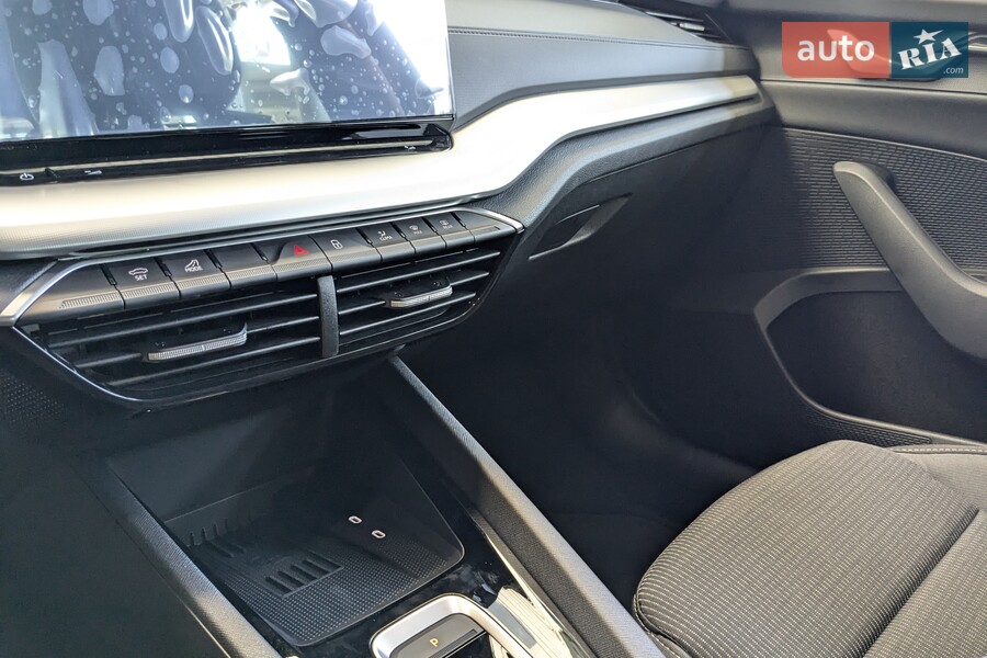 Skoda Octavia - фото 25