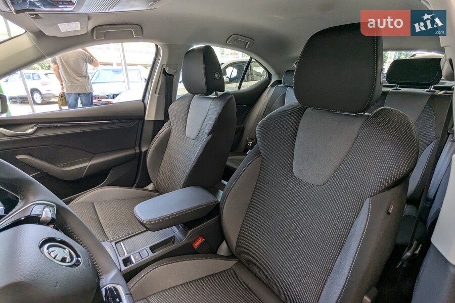 Skoda Octavia - фото 26