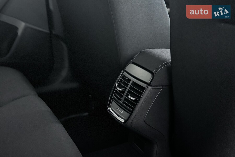 Skoda Scala - фото 10