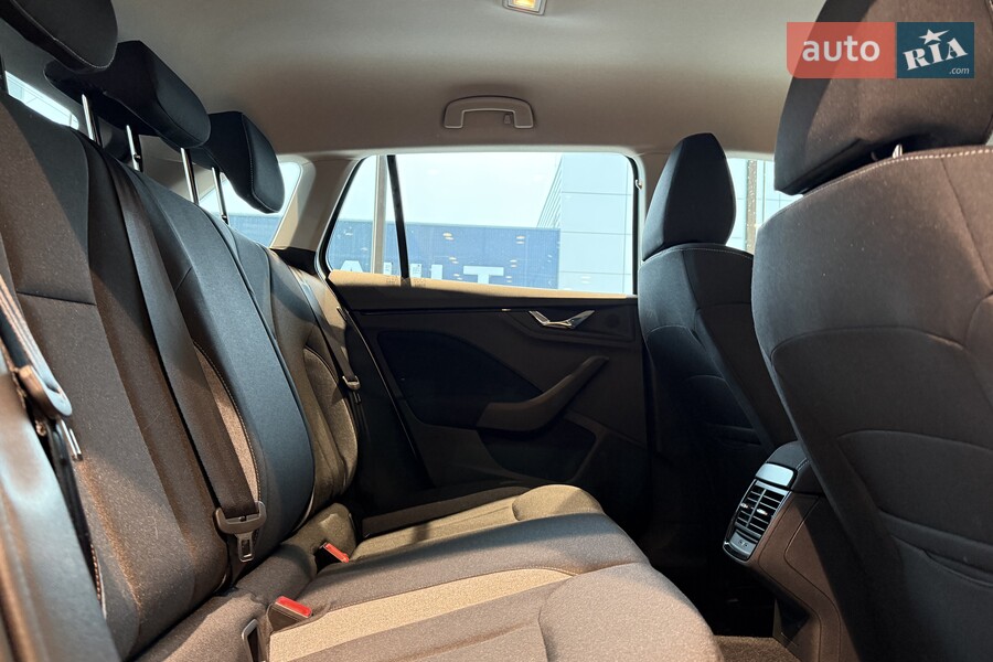 Skoda Scala - фото 17