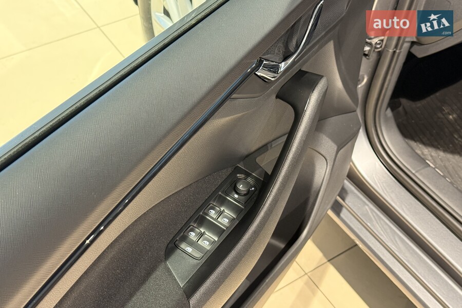 Skoda Scala - фото 17