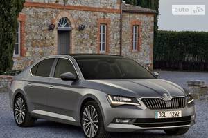 Skoda Superb 2018 року