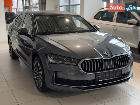 Skoda Superb 2025