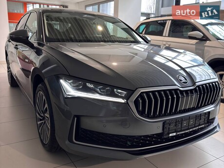 Skoda Superb 2025