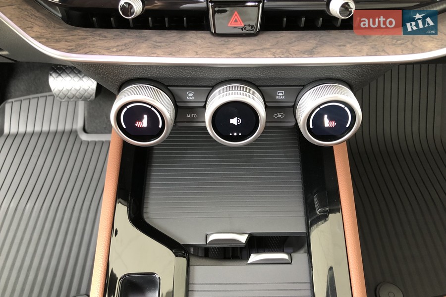 Skoda Superb - фото 26