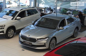 Skoda Superb 2025 Laurin & Klement