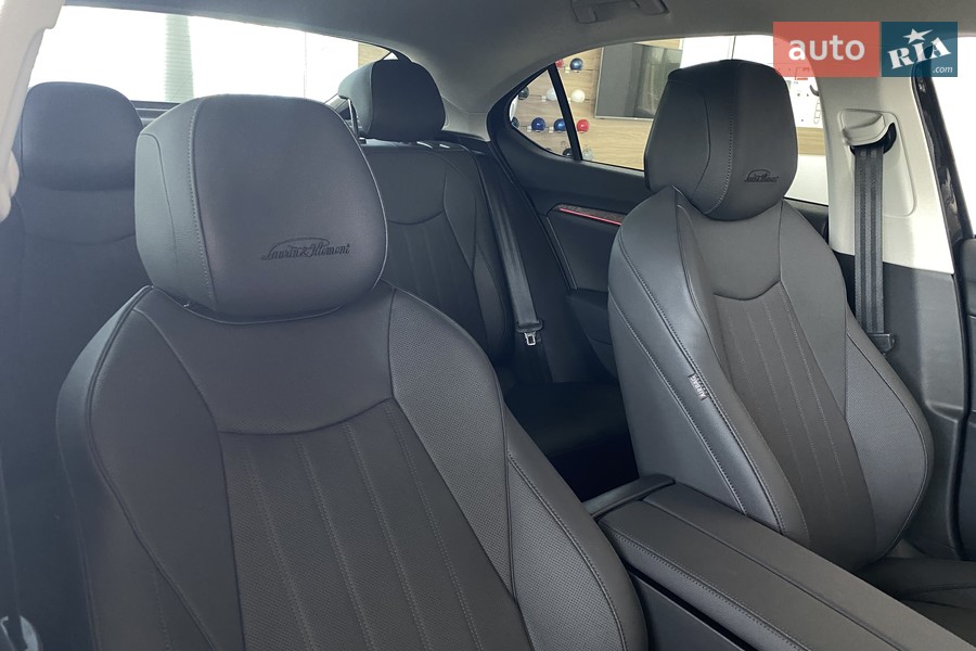 Skoda Superb - фото 10