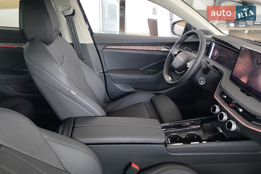 Skoda Superb - фото 14