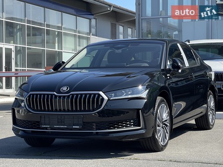 Skoda Superb 2025