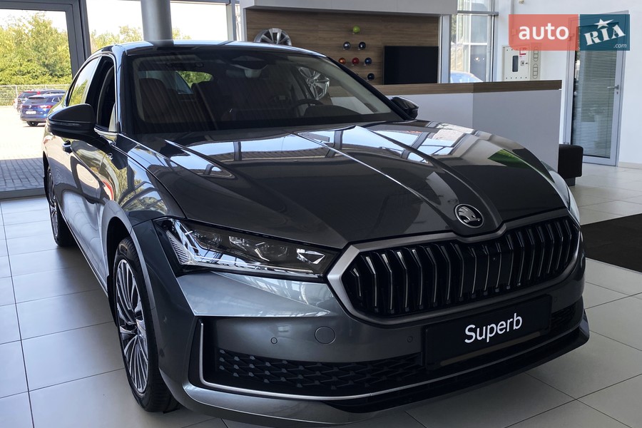 Skoda Superb - фото 1