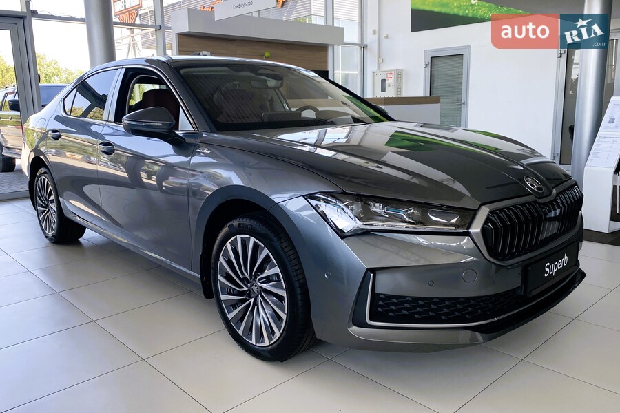 Skoda Superb - фото 3
