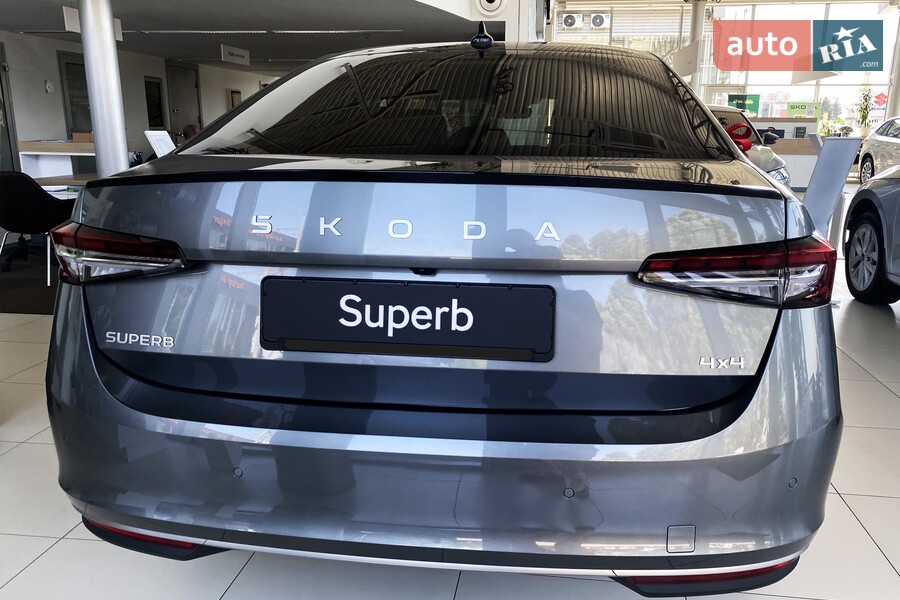 Skoda Superb - фото 6