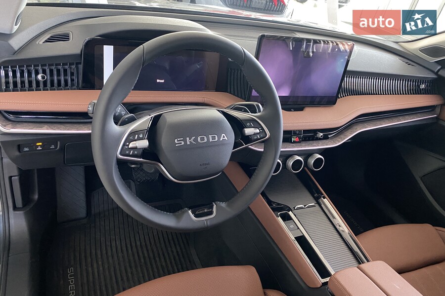 Skoda Superb - фото 20
