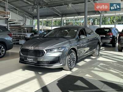 Skoda Superb 2025 Laurin & Klement