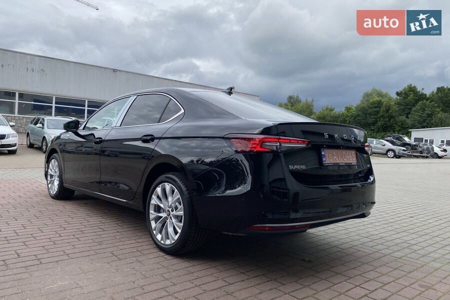 Skoda Superb - фото 2