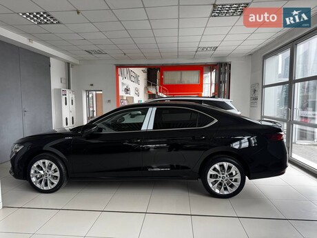 Skoda Superb 2025