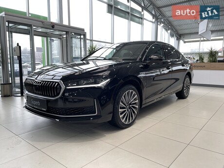 Skoda Superb 2025