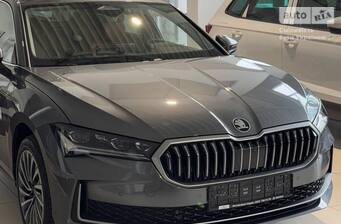 Skoda Superb 2025 Selection